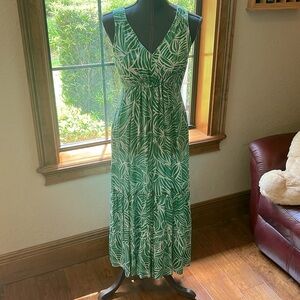 Lightweight, fun, summer maxi, dress, green and white